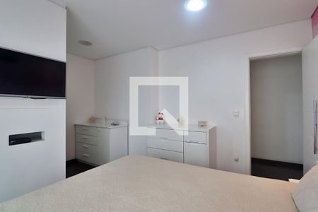 Apartamento à venda com 227m², 3 quartos e 4 vagasSuíte 2