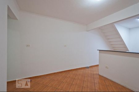 Sala de casa para alugar com 1 quarto, 58m² em Parque Císper, São Paulo