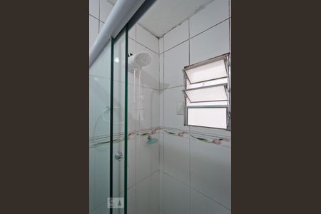 Casa para alugar com 58m², 1 quarto e 1 vagaChuveiro