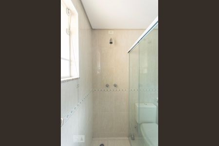 Casa à venda com 280m², 4 quartos e 6 vagasBanheiro da Suíte 3