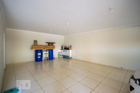 Casa à venda com 280m², 4 quartos e 6 vagasGaragem