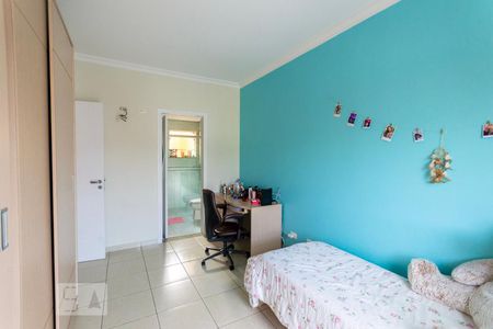 Casa à venda com 280m², 4 quartos e 6 vagasSuíte 2