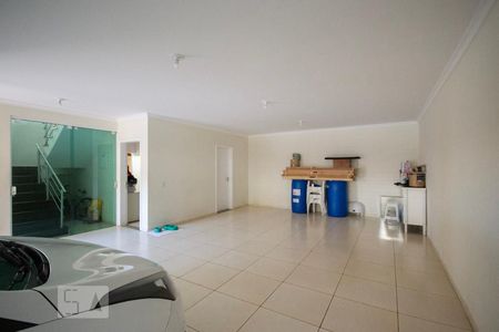 Casa à venda com 280m², 4 quartos e 6 vagasGaragem