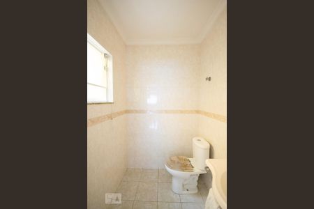 Casa à venda com 280m², 4 quartos e 6 vagasLavabo