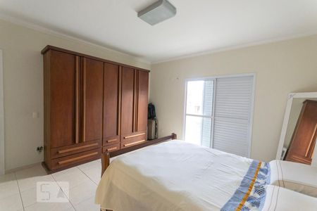 Casa à venda com 280m², 4 quartos e 6 vagasSuíte 1