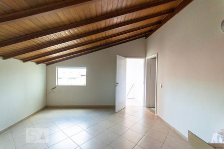 Casa à venda com 280m², 4 quartos e 6 vagasSótão 