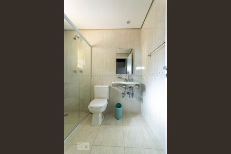 Casa à venda com 280m², 4 quartos e 6 vagasBanheiro da Suíte 3