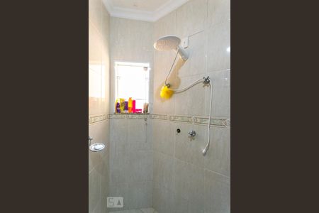 Casa à venda com 280m², 4 quartos e 6 vagasBanheiro da suíte 2