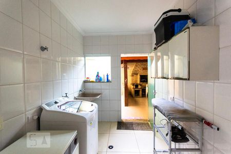 Casa à venda com 280m², 4 quartos e 6 vagasÁrea de Serviço