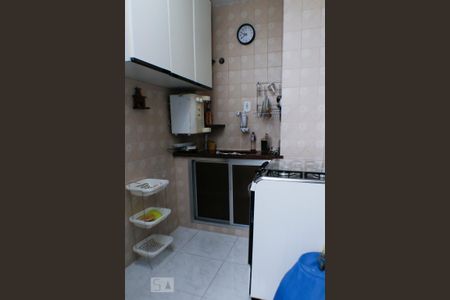 Apartamento para alugar com 65m², 3 quartos e sem vagaCozinha