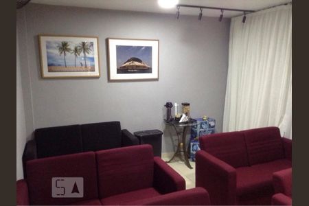 Apartamento para alugar com 65m², 3 quartos e sem vagaCinema