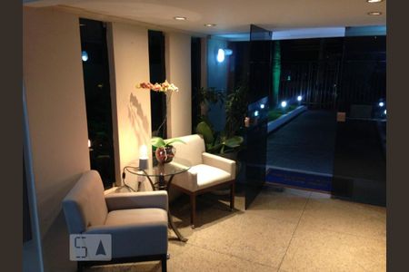 Apartamento para alugar com 65m², 3 quartos e sem vagaFachada e portaria