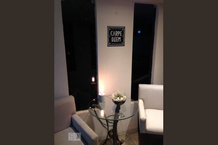 Apartamento para alugar com 65m², 3 quartos e sem vagaFachada e portaria