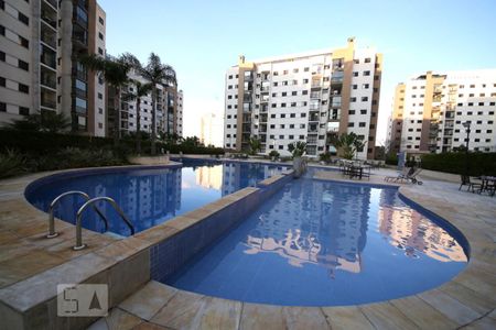 Apartamento para alugar com 76m², 2 quartos e 1 vagaPiscina