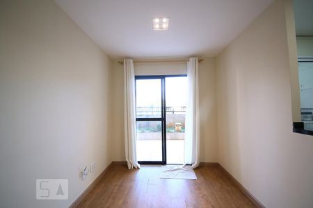 Sala de apartamento para alugar com 2 quartos, 76m² em Jardim Umuarama, São Paulo