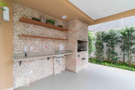 Apartamento à venda com 32m², 1 quarto e sem vagaÁrea comum - Churrasqueira