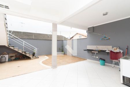 Casa à venda com 186m², 3 quartos e 4 vagasQuintal