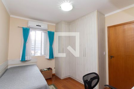 Casa à venda com 186m², 3 quartos e 4 vagasSuíte 2