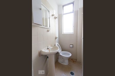 Apartamento à venda com 150m², 3 quartos e sem vagaBanheiro de Serviço