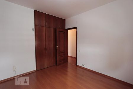 Apartamento à venda com 131m², 3 quartos e 1 vagaQuarto 2