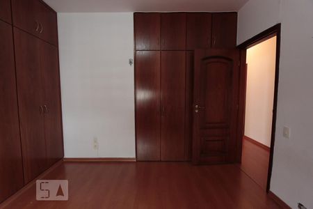 Apartamento à venda com 131m², 3 quartos e 1 vagaQuarto 2