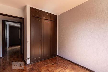 Apartamento à venda com 170m², 4 quartos e 2 vagasQuarto 2
