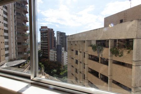Apartamento para alugar com 70m², 2 quartos e 1 vaga Apartamento para alugar com 70m², 2 quartos e 1 vagaVista da Área de Serviço