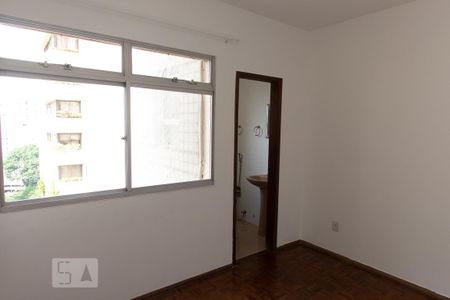 Apartamento para alugar com 70m², 2 quartos e 1 vaga Apartamento para alugar com 70m², 2 quartos e 1 vagaSuíte