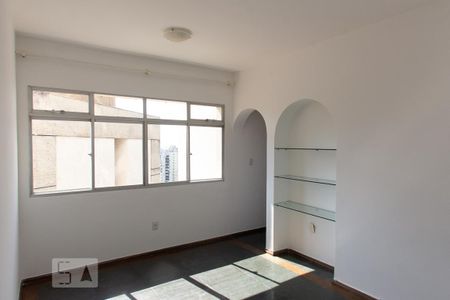 Apartamento para alugar com 70m², 2 quartos e 1 vaga Apartamento para alugar com 70m², 2 quartos e 1 vagaSala