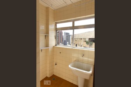 Apartamento para alugar com 70m², 2 quartos e 1 vaga Apartamento para alugar com 70m², 2 quartos e 1 vagaÁrea de Serviço
