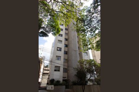 Apartamento para alugar com 70m², 2 quartos e 1 vaga Apartamento para alugar com 70m², 2 quartos e 1 vagaFachada