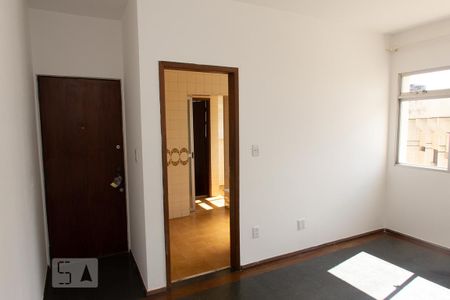 Apartamento para alugar com 70m², 2 quartos e 1 vaga Apartamento para alugar com 70m², 2 quartos e 1 vagaSala