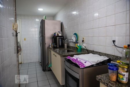 Apartamento à venda com 178m², 2 quartos e 3 vagas Apartamento à venda com 178m², 2 quartos e 3 vagasCozinha e Área de Serviço