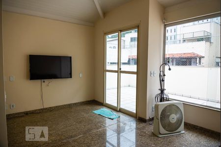 Apartamento à venda com 178m², 2 quartos e 3 vagas Apartamento à venda com 178m², 2 quartos e 3 vagasTerraço