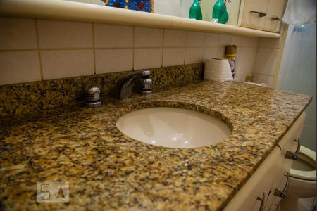 Apartamento à venda com 178m², 2 quartos e 3 vagas Apartamento à venda com 178m², 2 quartos e 3 vagasBanheiro Social