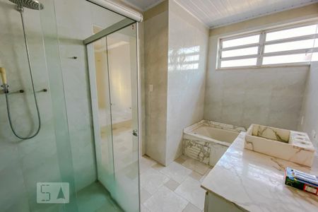 Apartamento à venda com 170m², 3 quartos e 2 vagasBanheiro da Suite
