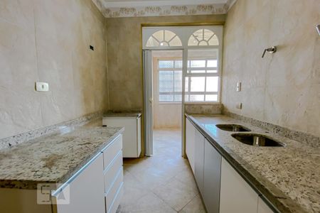 Apartamento à venda com 170m², 3 quartos e 2 vagasCozinha