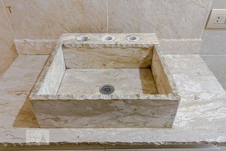 Apartamento à venda com 170m², 3 quartos e 2 vagasDetalhe Banheiro
