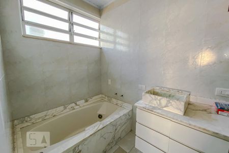 Apartamento à venda com 170m², 3 quartos e 2 vagasBanheiro da Suite