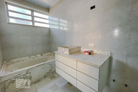 Apartamento à venda com 170m², 3 quartos e 2 vagasBanheiro da Suite