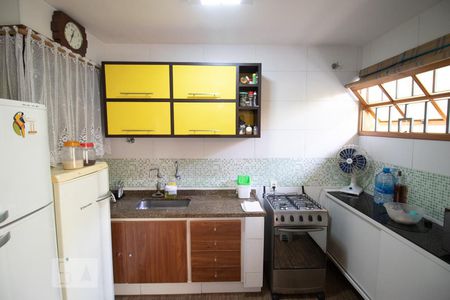 Casa à venda com 135m², 2 quartos e 2 vagasCozinha
