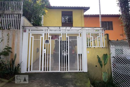 Casa à venda com 135m², 2 quartos e 2 vagasFachada