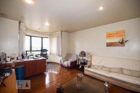 Sala de tv de apartamento à venda com 4 quartos, 380m² em Real Parque, São Paulo
