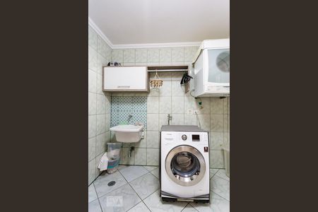 Casa à venda com 180m², 3 quartos e 4 vagas Casa à venda com 180m², 3 quartos e 4 vagasÁrea de Serviço