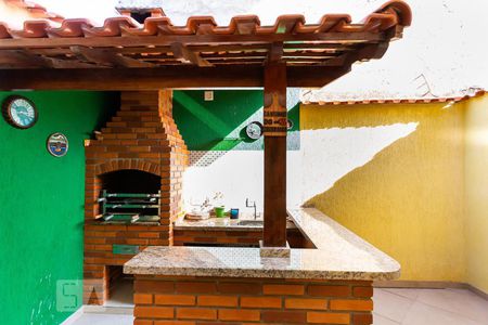 Casa à venda com 180m², 3 quartos e 4 vagas Casa à venda com 180m², 3 quartos e 4 vagasChurrasqueira