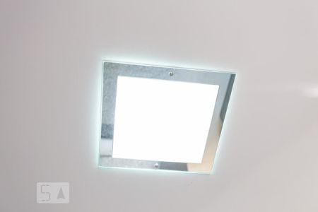 Casa à venda com 180m², 3 quartos e 4 vagas Casa à venda com 180m², 3 quartos e 4 vagasDetalhe