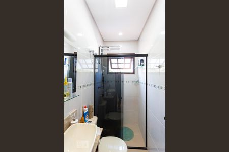 Casa à venda com 180m², 3 quartos e 4 vagas Casa à venda com 180m², 3 quartos e 4 vagasBanheiro da Suíte 1