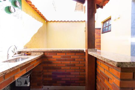 Casa à venda com 180m², 3 quartos e 4 vagas Casa à venda com 180m², 3 quartos e 4 vagasChurrasqueira