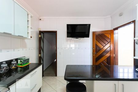 Casa à venda com 180m², 3 quartos e 4 vagas Casa à venda com 180m², 3 quartos e 4 vagasCozinha