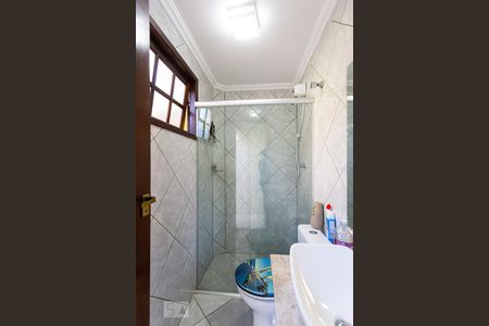 Casa à venda com 180m², 3 quartos e 4 vagas Casa à venda com 180m², 3 quartos e 4 vagasBanheiro de Serviço